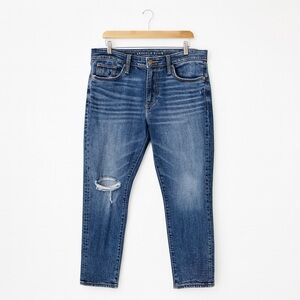American Eagle Super High Rise Straight Jeans Size 18 R